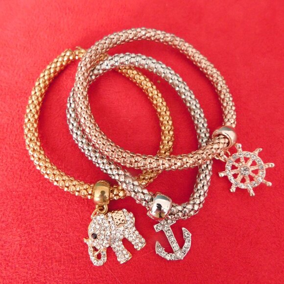 Ladies - set of 3 expandable bracelets - Picture 2 of 2